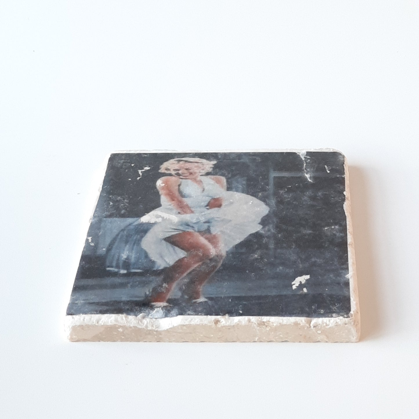 Tile Art "Marilyn Famous White Dress"