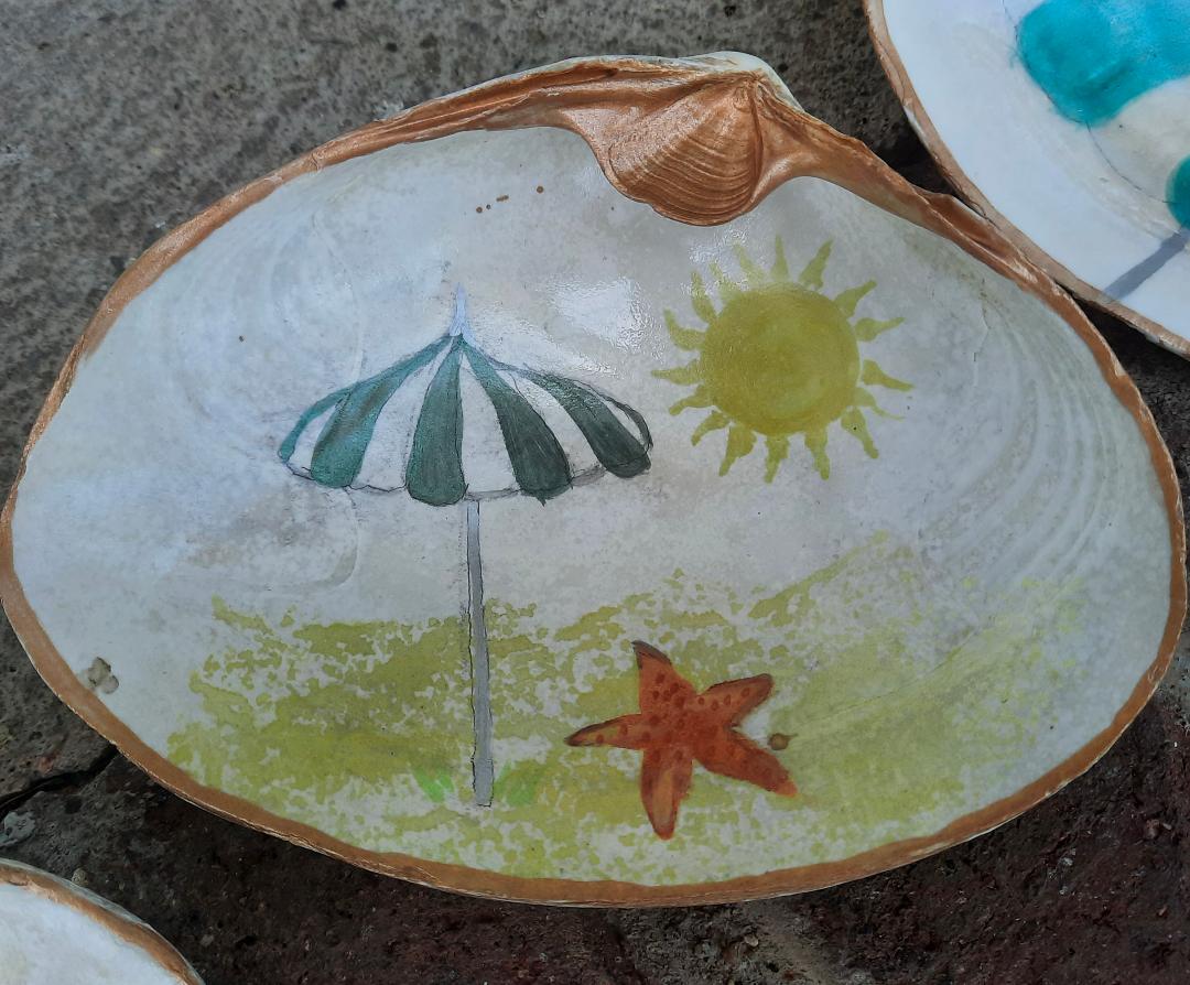 Clam Shell Art Green Beach Umbrella With And Star Fish