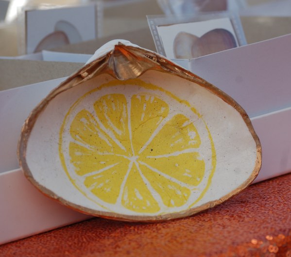 Clam Shell Art Lemon