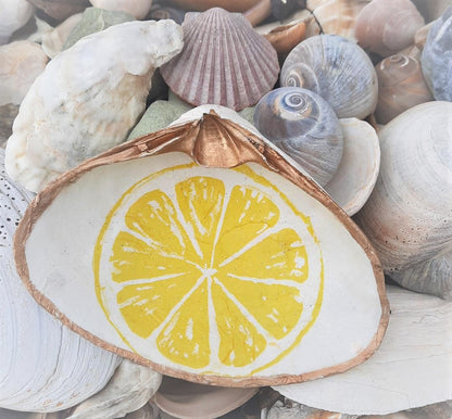 Clam Shell Art Lemon