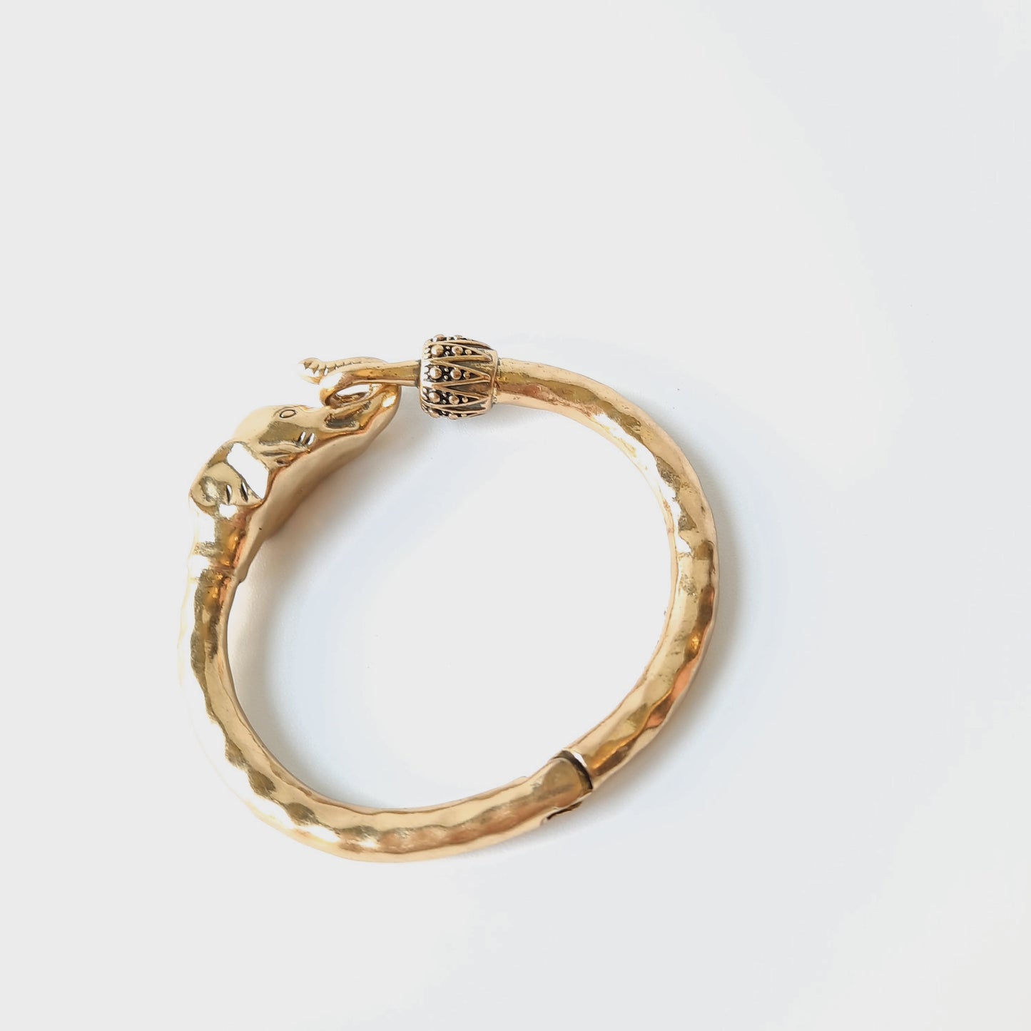 "LUCKY BRAND" Gold Toned Elephant Bangle Cuff Bracelet size 6 1/2" -7"