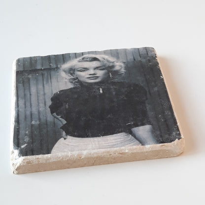 Tile Art "Marilyn Black Sweater"