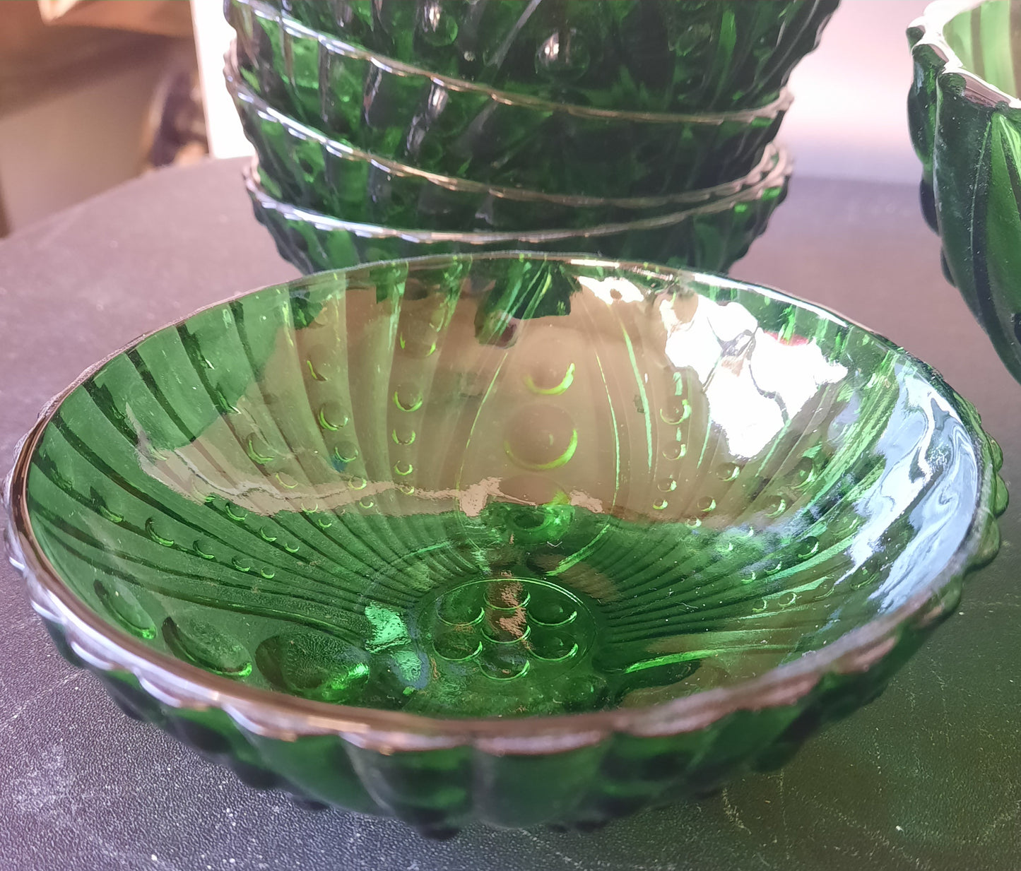 Anchor Hocking Vintage Emerald/Forest Green set Of Bowls