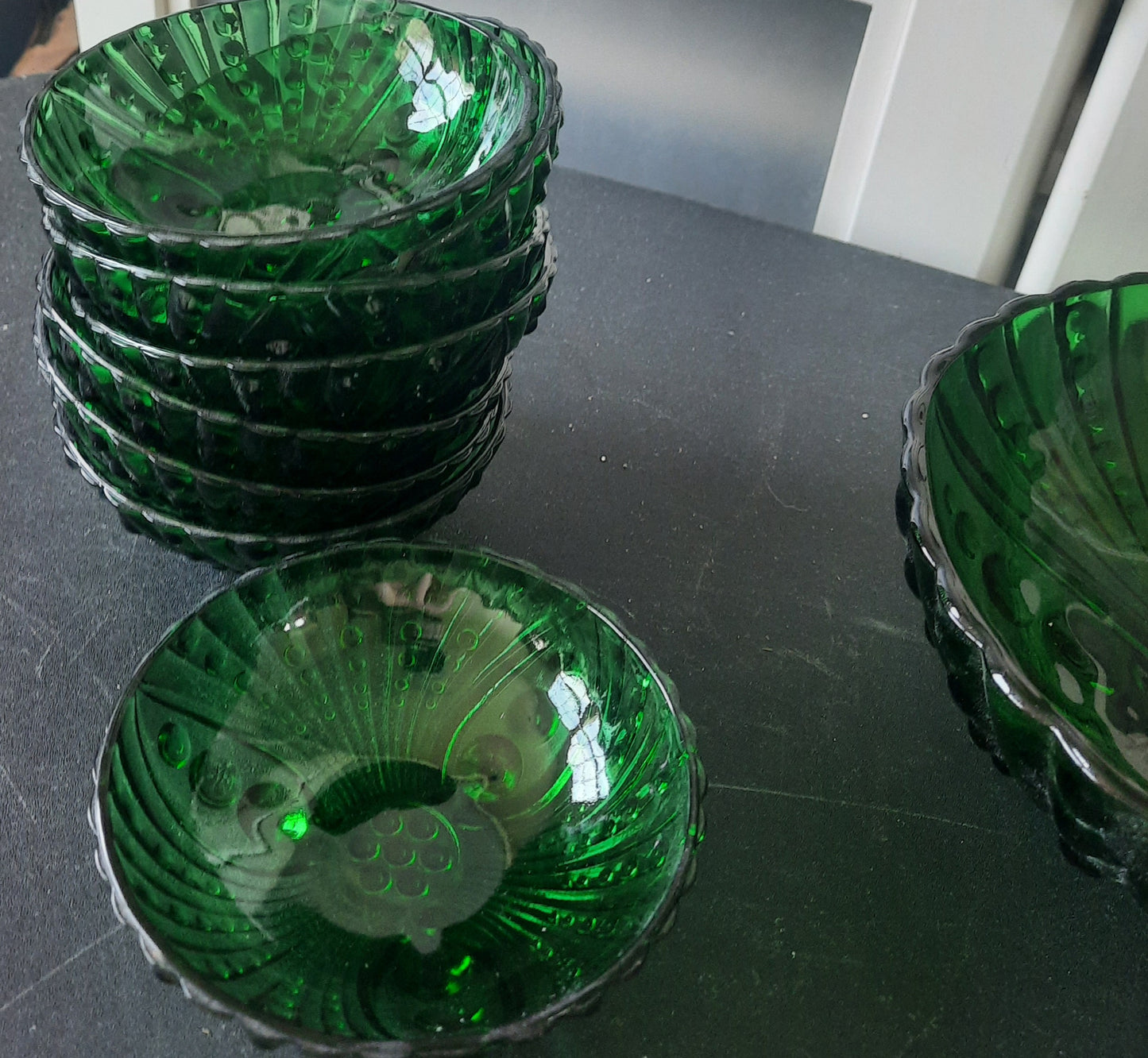 Anchor Hocking Vintage Emerald/Forest Green set Of Bowls