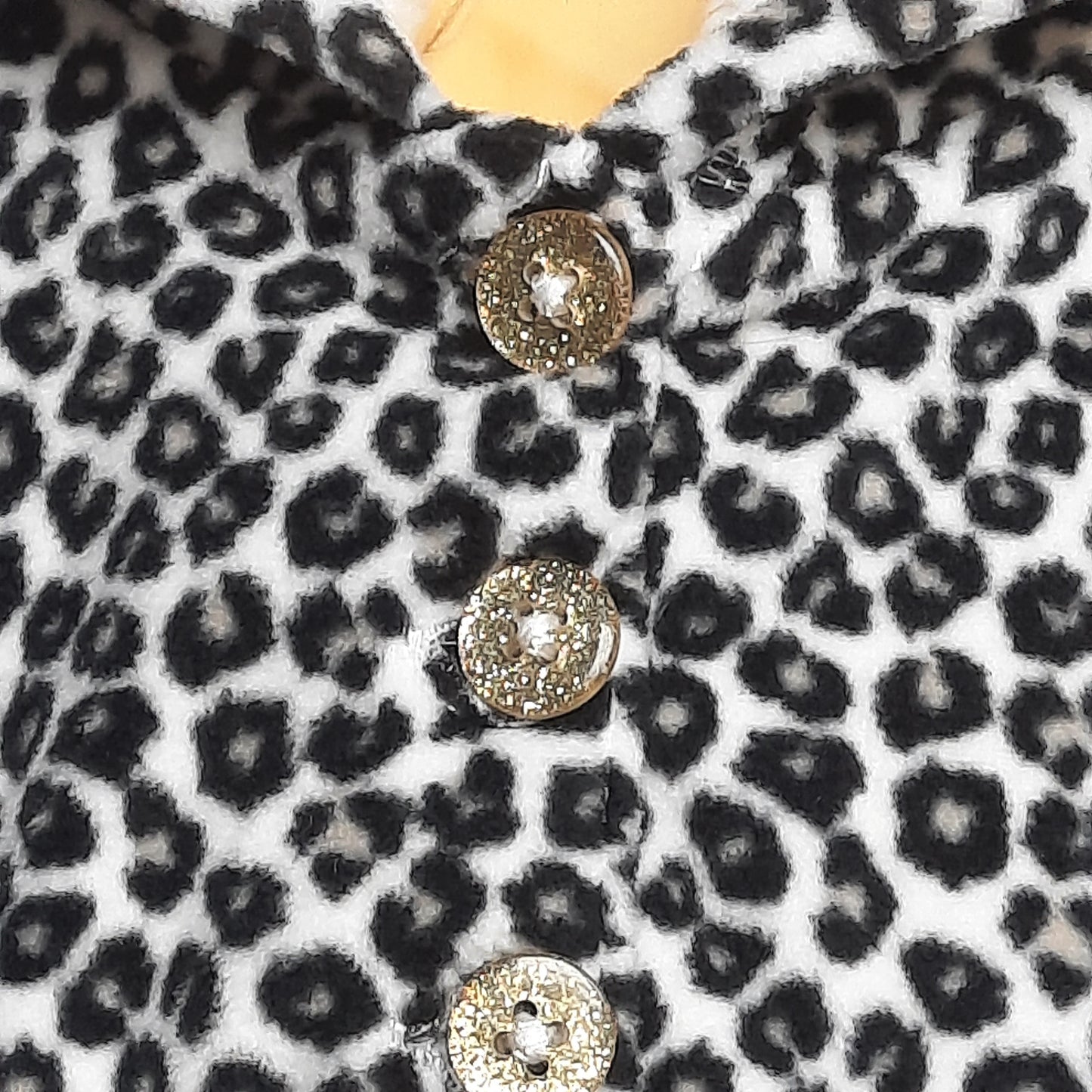 Carter's Pull Over Flease Leopard Print 5T.