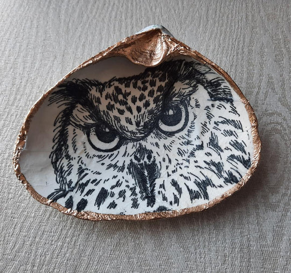 Clam Shell Art Owl Gold Leaf
