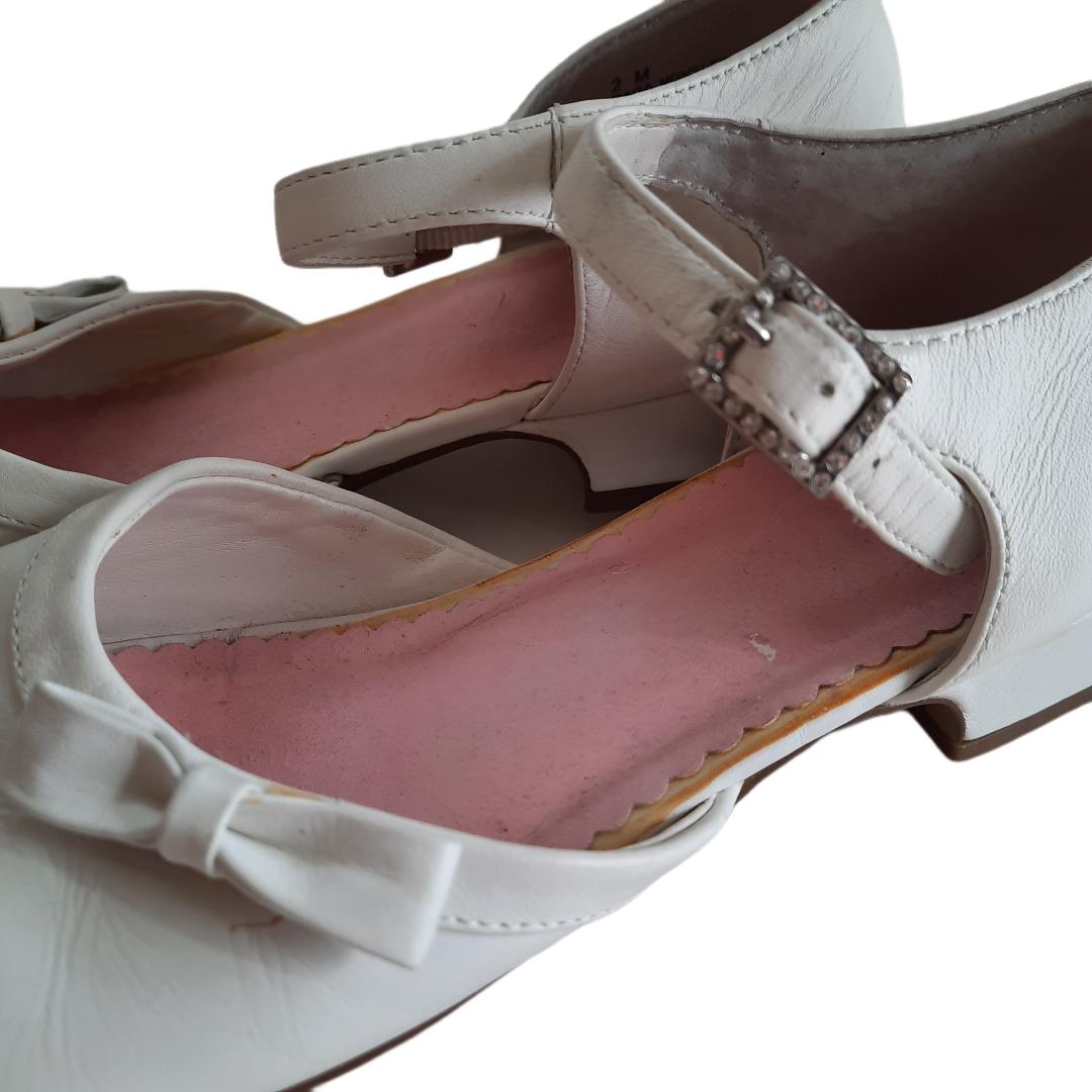 Stride Rite "Dara" white leather shoes girl's size 2M