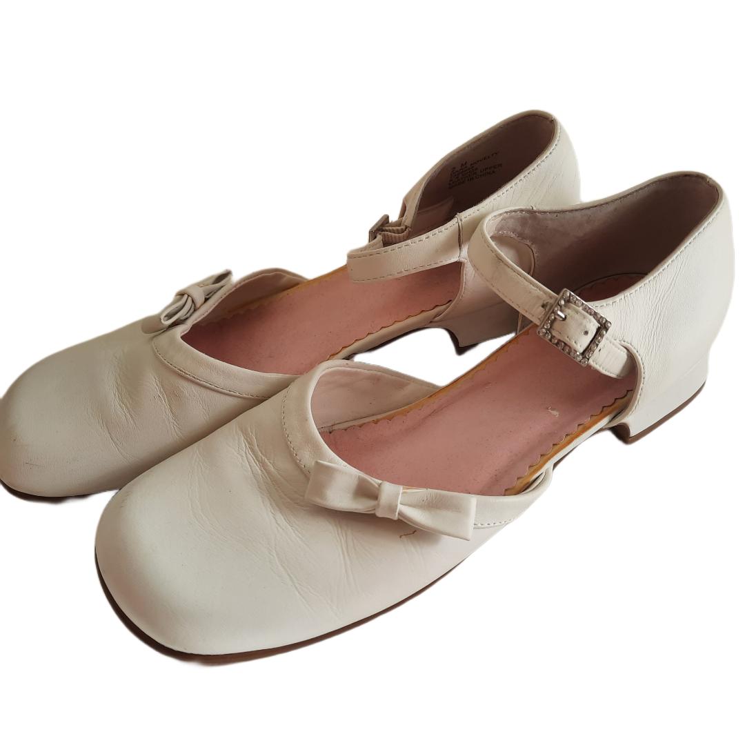 Stride Rite "Dara" white leather shoes girl's size 2M