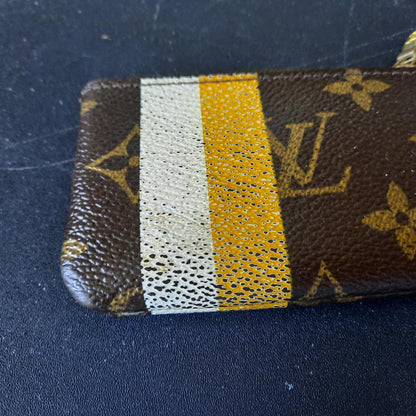 Authentic Louis Vuitton Credit Card Holder/Key Purse