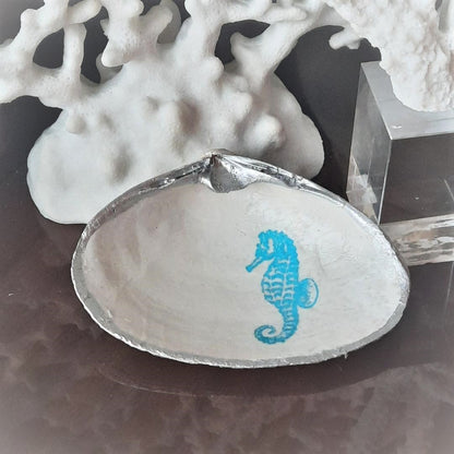 Clam Shell Art Blue Sea Horse